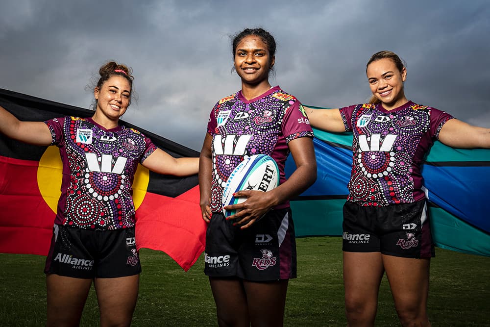 QRU Indigenous Program Ambassadors Madi Schuck, Renae Nona nad Caity Costello