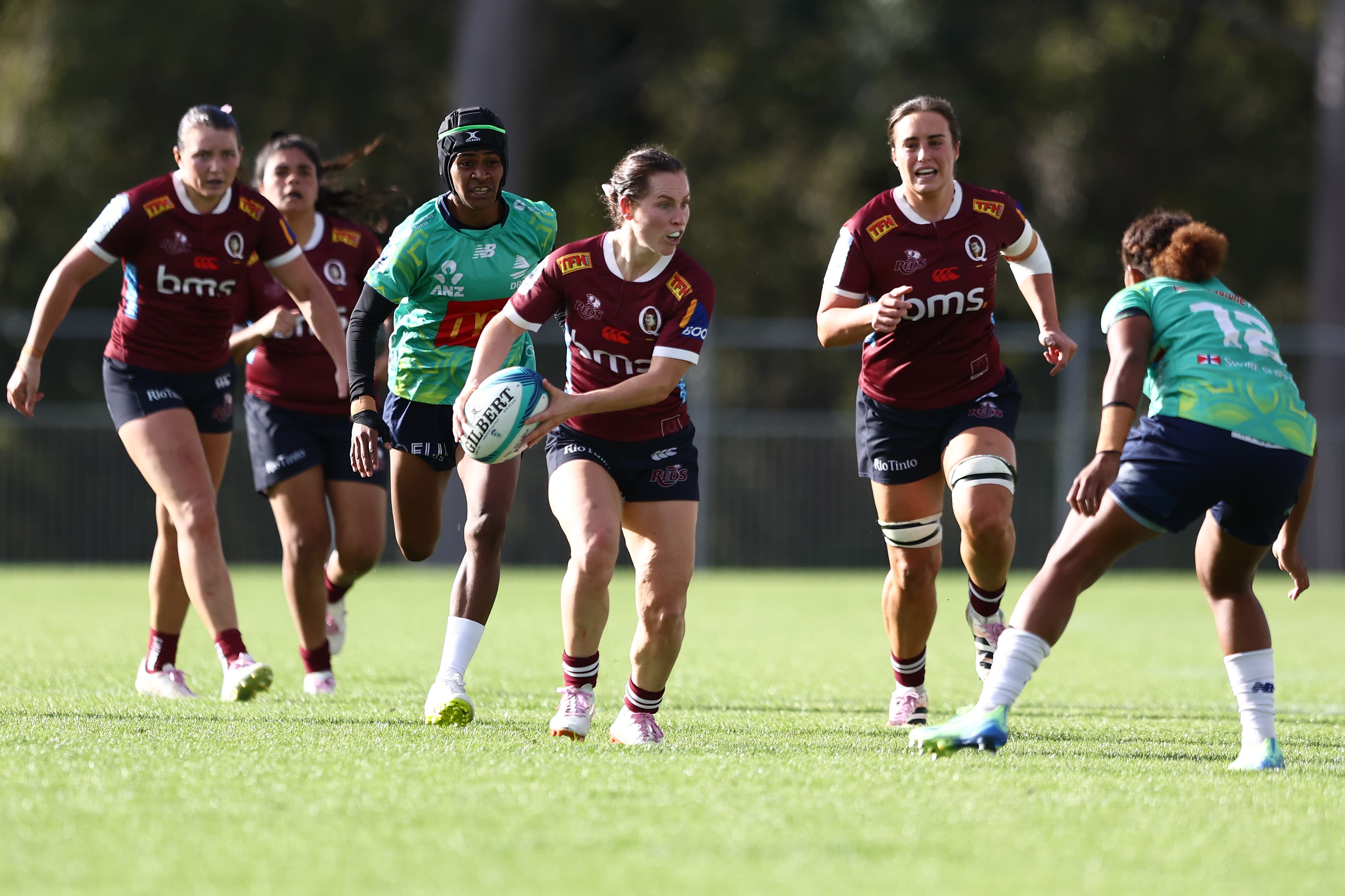 Reds halfback Sarah Dougherty on the move against the Fijian Drua at Ballymore. Photo: Chris Hyde, Getty Images