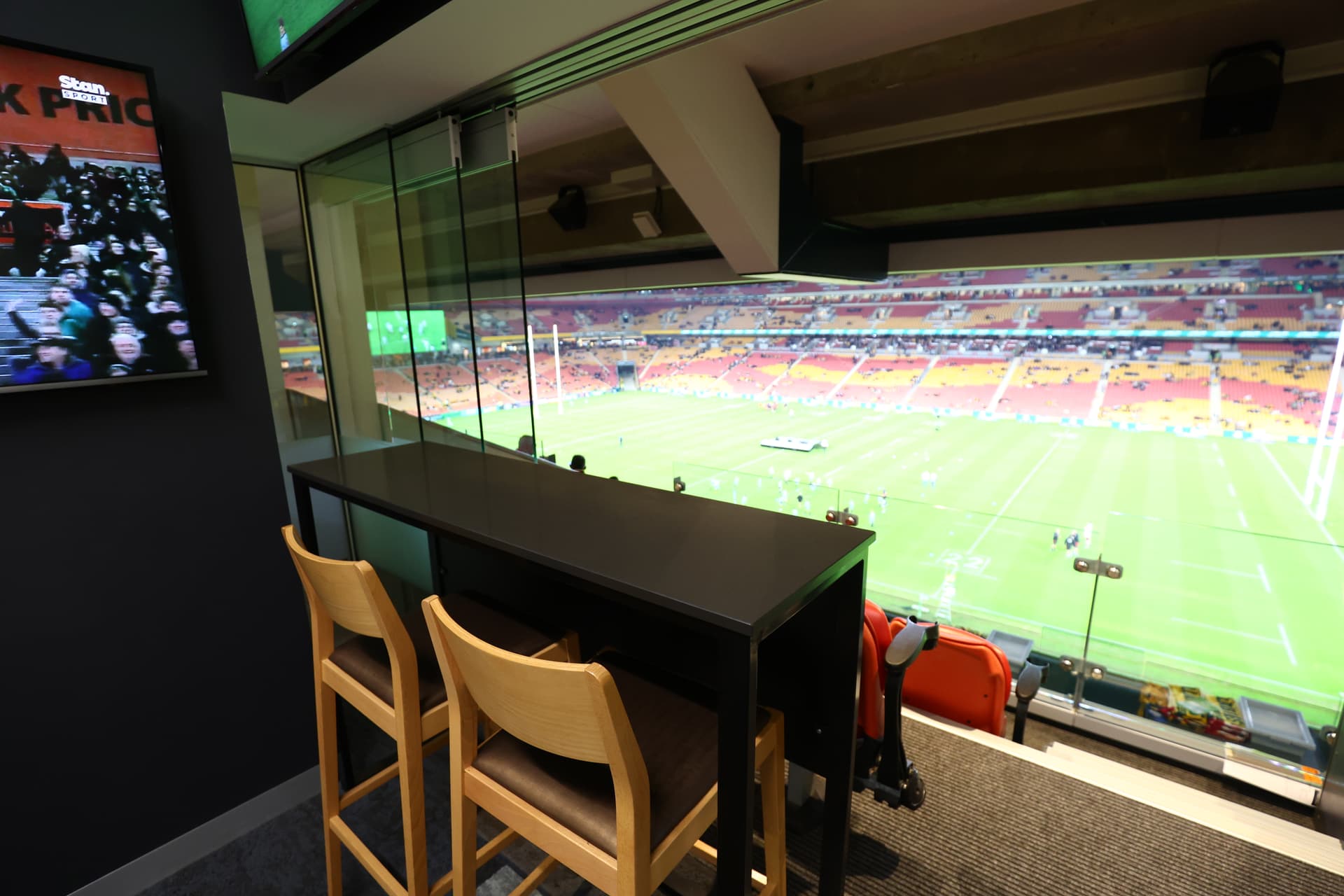 corporate-hospitality-luxury-private-suite-qld-reds-rugby