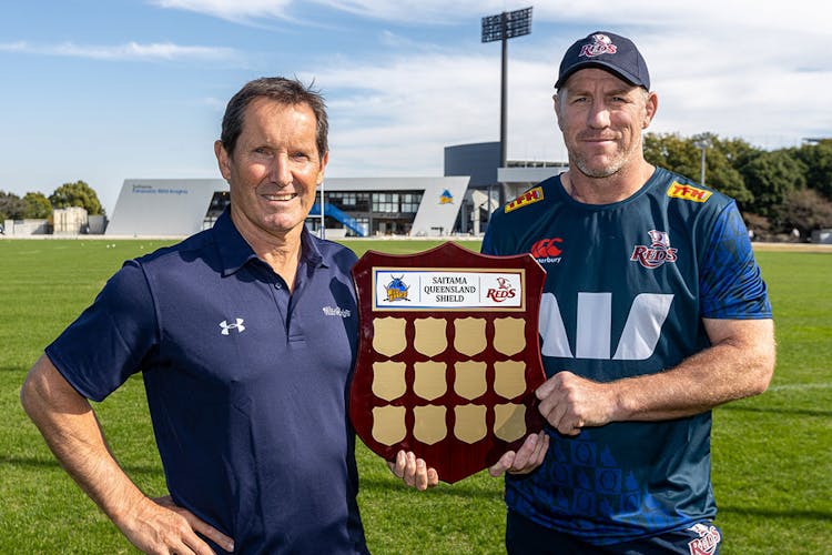 Robbie Deans and Brad Thorn with the Saitama-Queensland Shield in Kumagaya. Photo: QRU Media/Tom Mitchell